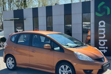 1.5B 100KM 2009r. automat auto zarejestrowane i ubezpieczone w Polsce